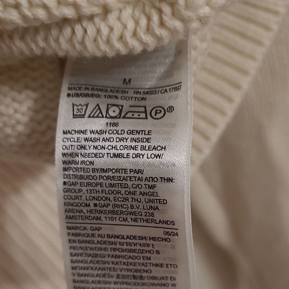 GAP Cream Crew Neck Sweater - Picture 3 of 5